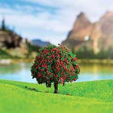مجسمات شجرة ذات براعم حمراء